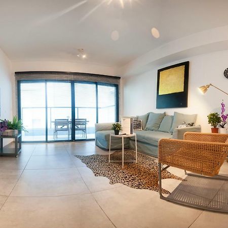Luxury 2 Bedrooms Apartments Rothschild + Balcony 텔아비브 외부 사진