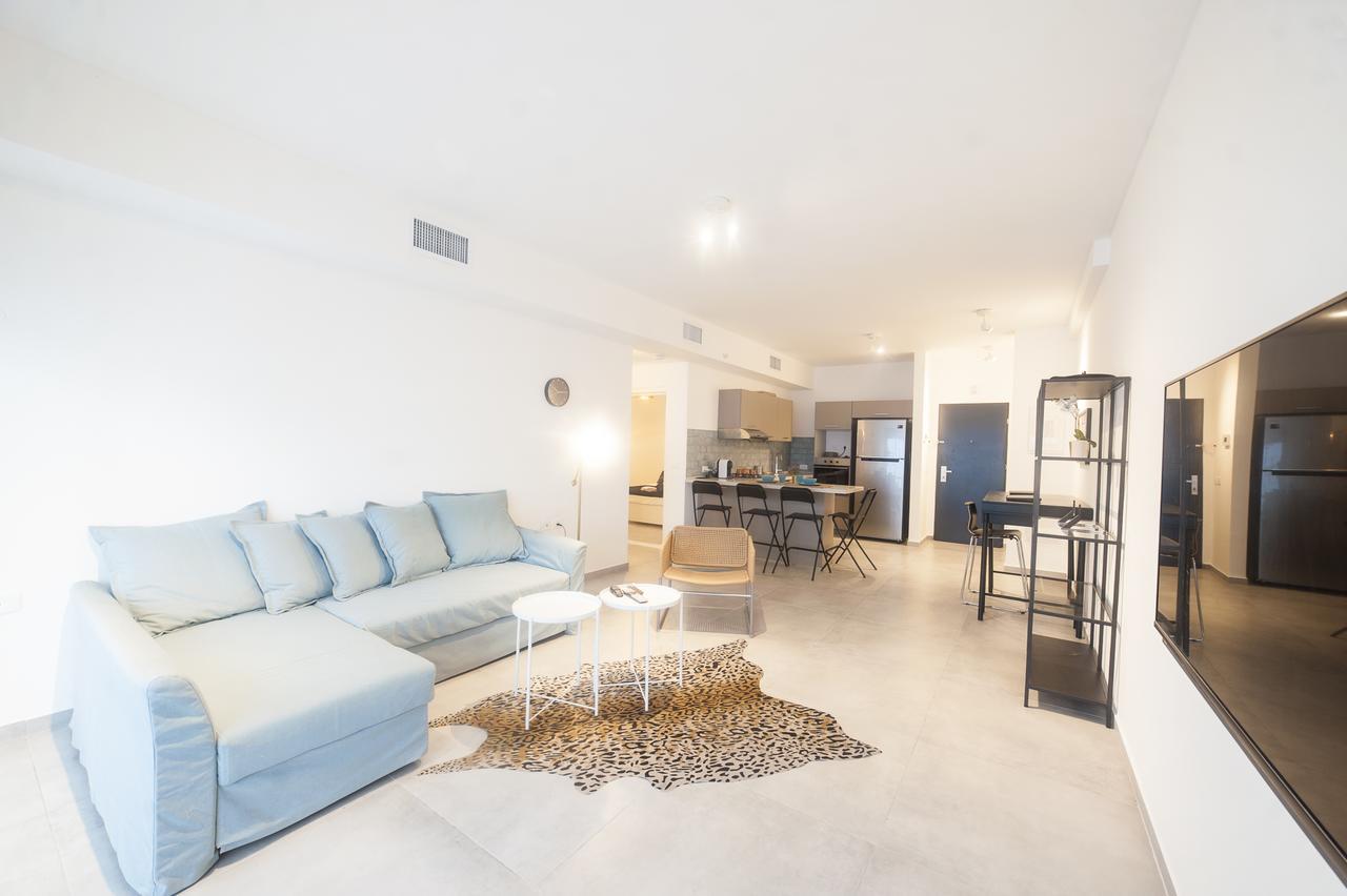 Luxury 2 Bedrooms Apartments Rothschild + Balcony 텔아비브 외부 사진