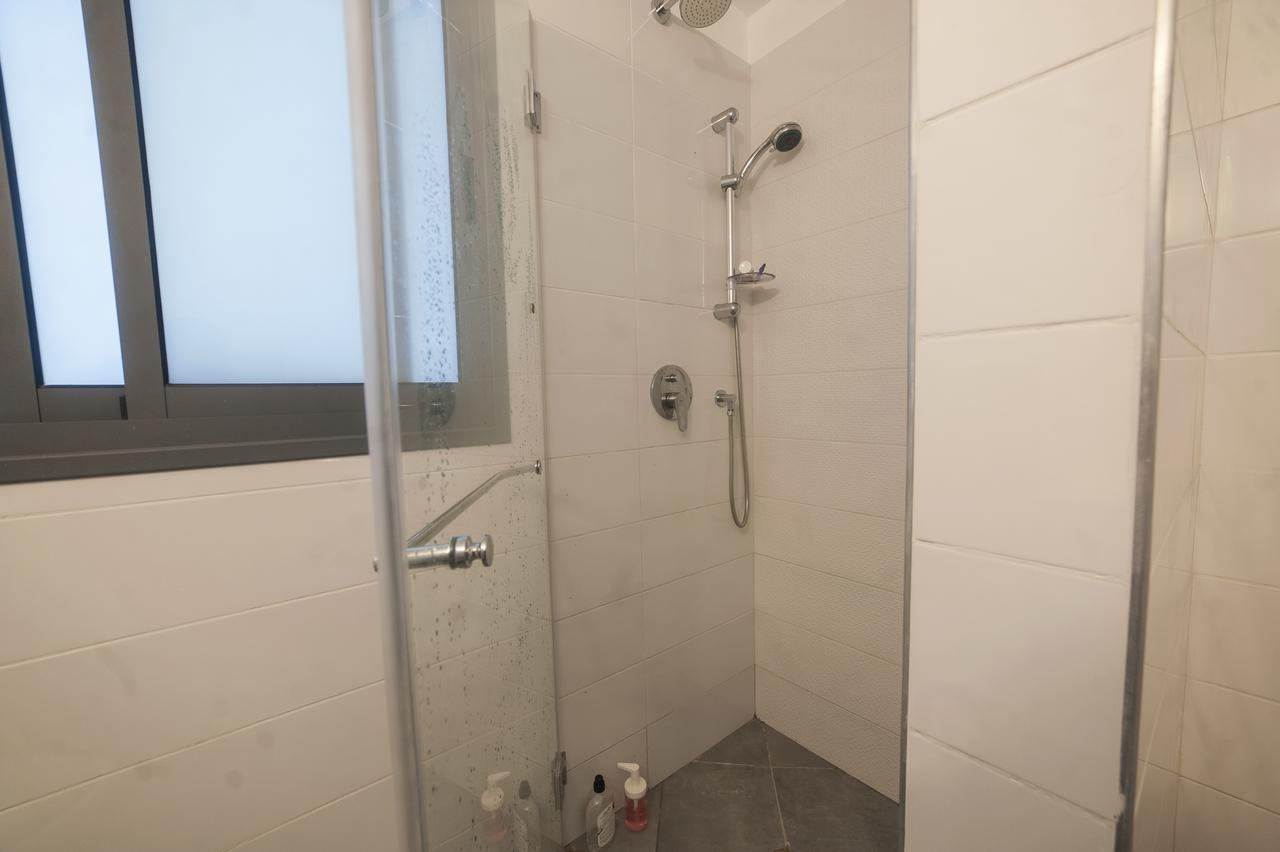 Luxury 2 Bedrooms Apartments Rothschild + Balcony 텔아비브 외부 사진