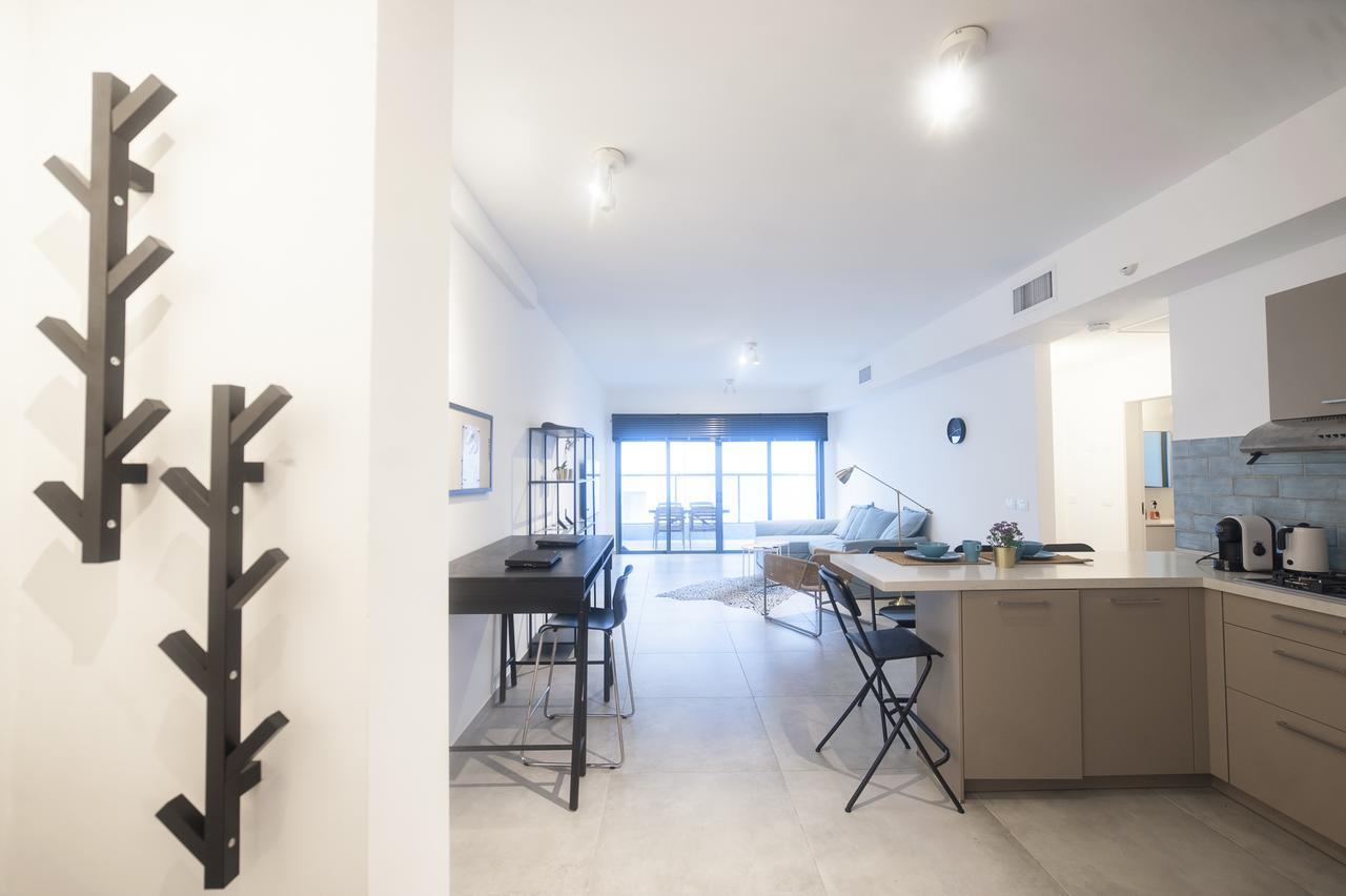 Luxury 2 Bedrooms Apartments Rothschild + Balcony 텔아비브 외부 사진