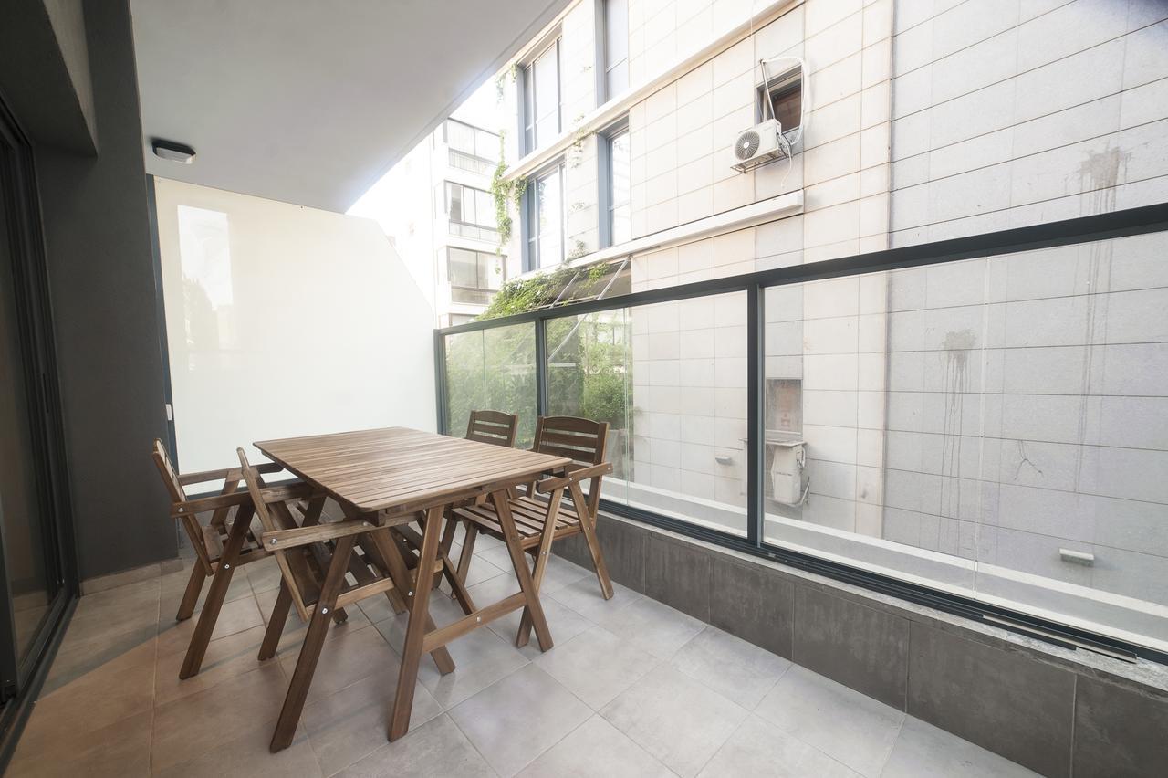 Luxury 2 Bedrooms Apartments Rothschild + Balcony 텔아비브 외부 사진