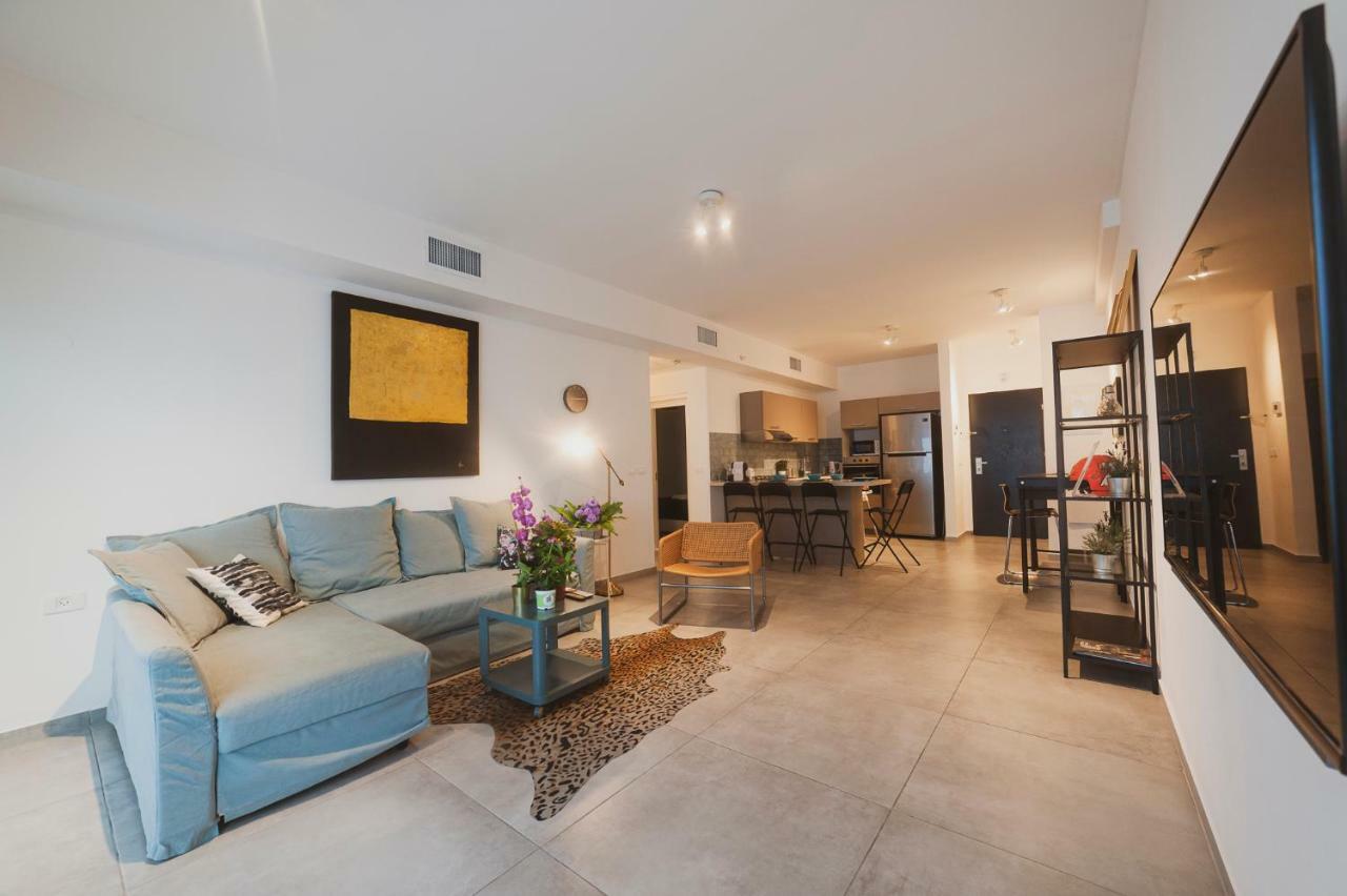 Luxury 2 Bedrooms Apartments Rothschild + Balcony 텔아비브 외부 사진
