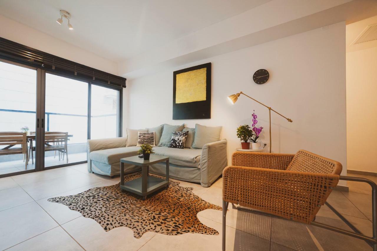 Luxury 2 Bedrooms Apartments Rothschild + Balcony 텔아비브 외부 사진